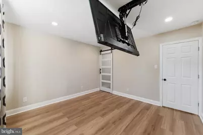 6027 Woodcrest Avenue, Philadelphia, PA 19131 - Photo 44