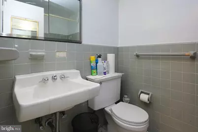 1900 John F Kennedy Boulevard #1723, Philadelphia, PA 19103 - Photo 4