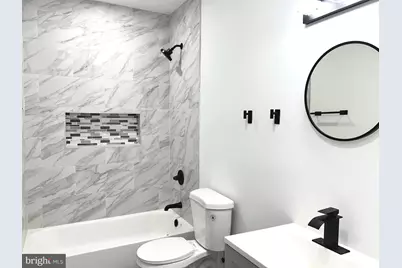 1021 W Glenwood Avenue, Philadelphia, PA 19133 - Photo 4