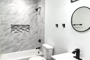 1021 W Glenwood Ave, Philadelphia, PA 19133 - Photo 4