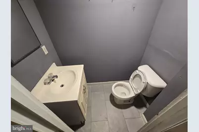 5044 N Sydenham Street, Philadelphia, PA 19141 - Photo 14