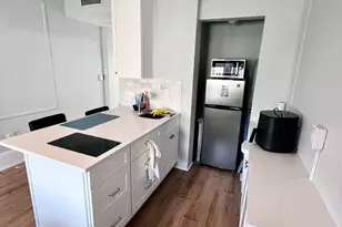 1324 Locust St, Philadelphia, PA 19107 - Photo 2