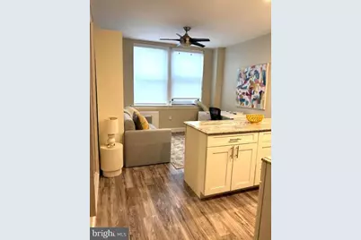 1324 Locust Street #1011, Philadelphia, PA 19107 - Photo 2