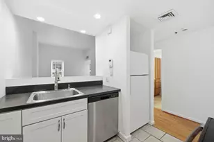 301 Race St, Philadelphia, PA 19106 - Photo 12