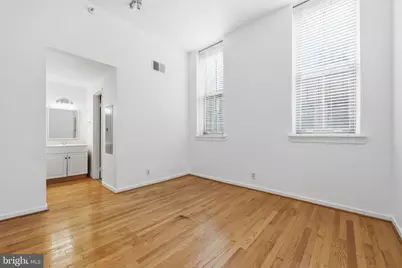 301 Race Street #C010, Philadelphia, PA 19106 - Photo 18