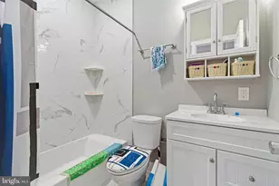 1813 S 23rd St, Philadelphia, PA 19145 - Photo 10