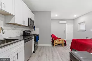 1813 S 23rd St, Philadelphia, PA 19145 - Photo 4