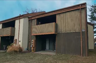 5017 S Convent Ln, Philadelphia, PA 19114 - Photo 2