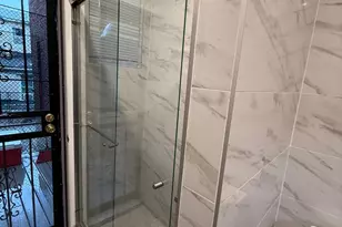 1017 Spring Garden St, Philadelphia, PA 19123 - Photo 12