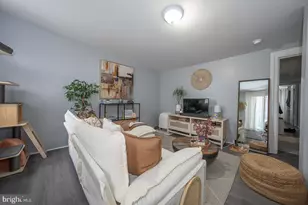 2314 Brown St, Philadelphia, PA 19130 - Photo 32