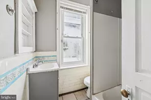 2304 Nicholas St, Philadelphia, PA 19121 - Photo 16