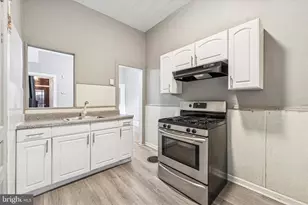 2304 Nicholas St, Philadelphia, PA 19121 - Photo 14