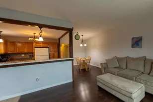 7039 Crease Ln, Philadelphia, PA 19128 - Photo 4