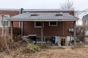 7039 Crease Ln, Philadelphia, PA 19128 - Photo 18