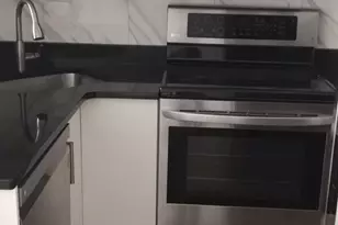 1008 Green St, Philadelphia, PA 19123 - Photo 8