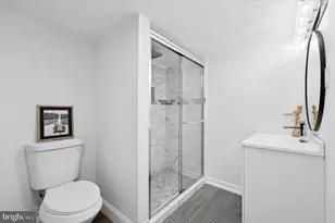 2011 Morris St, Philadelphia, PA 19145 - Photo 38