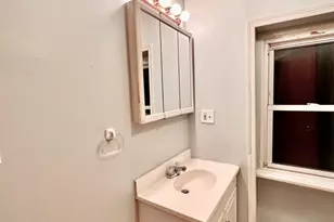 747 S 22nd St, Philadelphia, PA 19146 - Photo 8