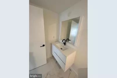 642 Moore Street #3, Philadelphia, PA 19148 - Photo 6