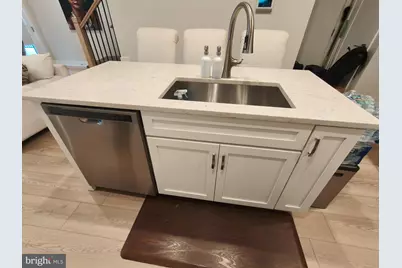 3001 Cityview Walk #192, Philadelphia, PA 19125 - Photo 6