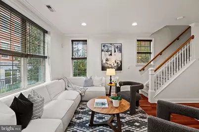 201 Commodore Court, Philadelphia, PA 19146 - Photo 4