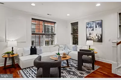 201 Commodore Court, Philadelphia, PA 19146 - Photo 2