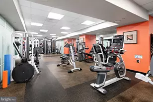 210 Locust St, Philadelphia, PA 19106 - Photo 14