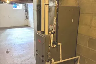 139 Rosemar St, Philadelphia, PA 19120 - Photo 18