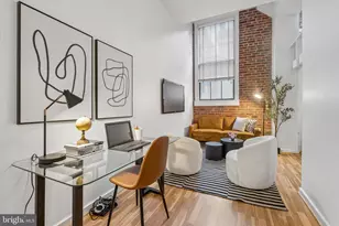 315 New St, Philadelphia, PA 19106 - Photo 2