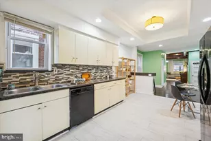 1423 S 54th St, Philadelphia, PA 19143 - Photo 12