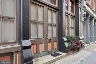 12 Letitia St, Philadelphia, PA 19106 - Photo 2