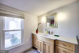 1807 Pemberton St, Philadelphia, PA 19146 - Photo 12