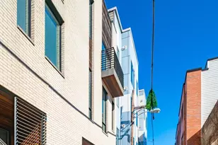 421 Wallace St, Philadelphia, PA 19123 - Photo 2