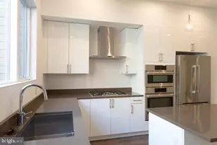 421 Wallace St, Philadelphia, PA 19123 - Photo 6