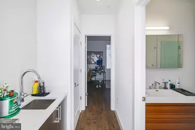 421 Wallace Street, Philadelphia, PA 19123 - Photo 16