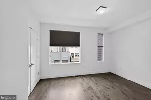 421 Wallace St, Philadelphia, PA 19123 - Photo 14