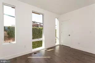 421 Wallace St, Philadelphia, PA 19123 - Photo 12