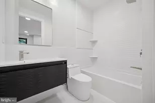 108 N Van Pelt St, Philadelphia, PA 19103 - Photo 16