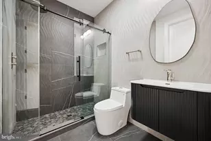 108 N Van Pelt St, Philadelphia, PA 19103 - Photo 16