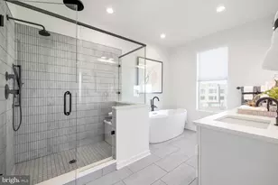 3033 Bridgeview walk, Philadelphia, PA 19125 - Photo 14