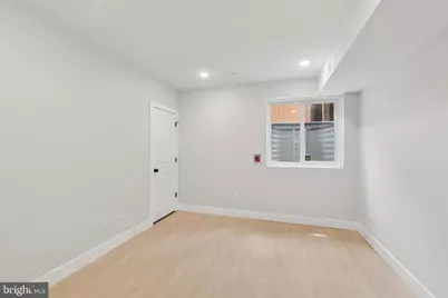 518 W Susquehanna Avenue, Philadelphia, PA 19122 - Photo 10