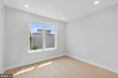 518 W Susquehanna Avenue, Philadelphia, PA 19122 - Photo 58