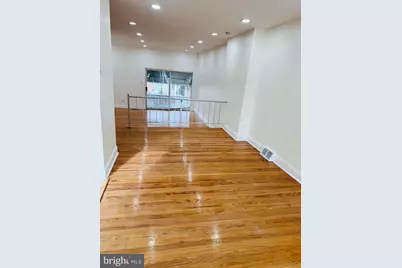 6829 Lindbergh Boulevard, Philadelphia, PA 19142 - Photo 2