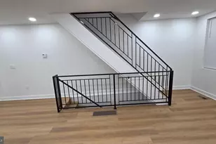 560 E Carver St, Philadelphia, PA 19120 - Photo 8