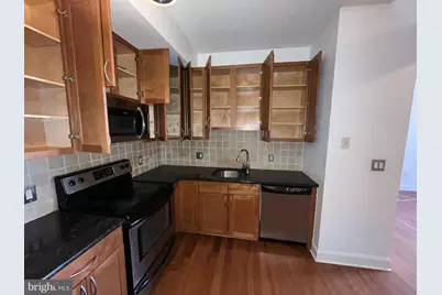 1100 S Broad Street #302C, Philadelphia, PA 19146 - Photo 8