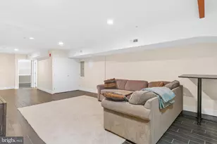 924 S 11th St, Philadelphia, PA 19147 - Photo 22