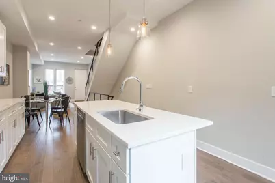 542 Pierce Street, Philadelphia, PA 19148 - Photo 10