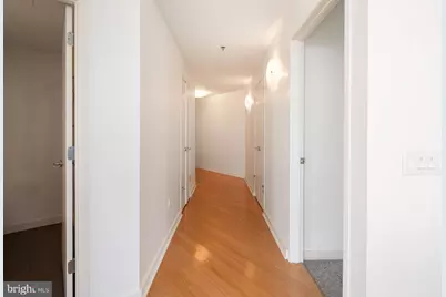 2101 Market Street #4205, Philadelphia, PA 19103 - Photo 14