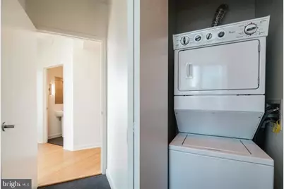 2101 Market Street #4205, Philadelphia, PA 19103 - Photo 16