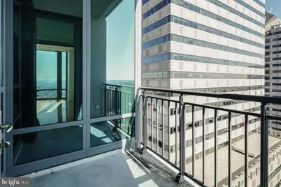 2101 Market Street #4205, Philadelphia, PA 19103 - Photo 18