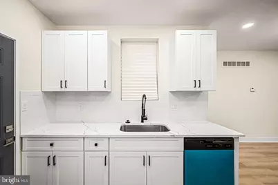 5215 N Marvine Street, Philadelphia, PA 19141 - Photo 10